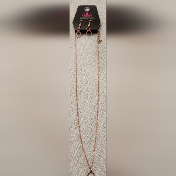 Paparazzi Necklace and Earring Set NWT - Picture 5 of 9